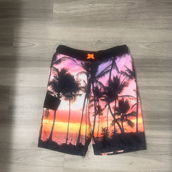 Youth swim trunks bundle - Picture 2 of 9